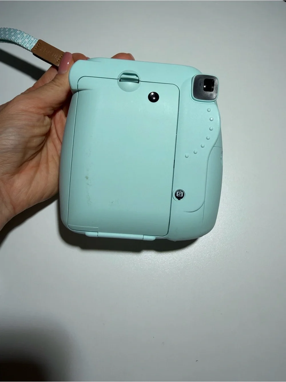 Fujifilm Instax Mini 9 Instant Camera + Case (Ice Blue)